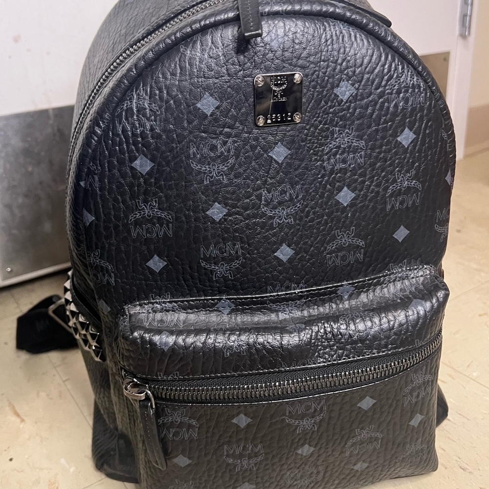 MCM Backpack - Black / Gunmetal Studs